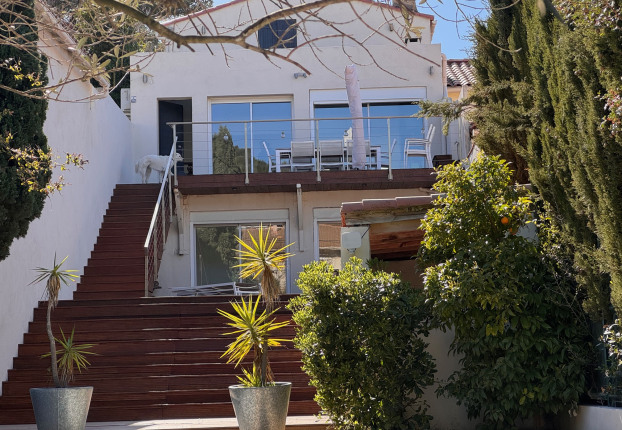 Maison 5 pièces 175 m² · à Marseille 8ème · 175 m² · 1 095 000 €