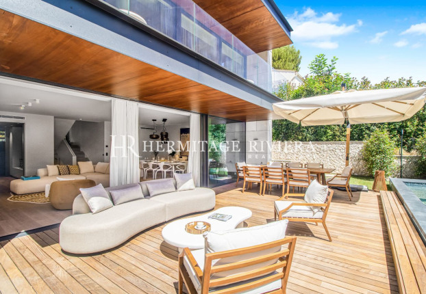 Maison 5 pièces 352 m² · à Saint-Jean-Cap-Ferrat · 352 m² · 16 000 000 €