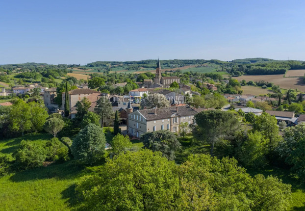 Maison 12 pièces 630 m² · à Albi · 630 m² · 998 000 €