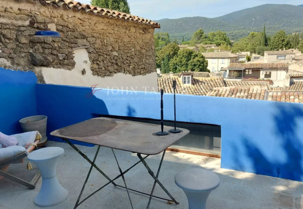 Maison 5 pièces 137 m² · à Lourmarin · 137 m² · 549 000 €