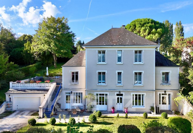 Maison 12 pièces 290 m² · à Bléré · 290 m² · 650 000 €