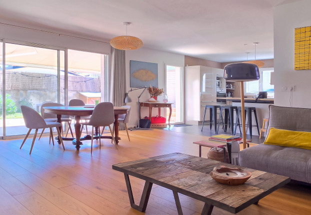 Maison 6 pièces 130 m² · à Saint-Genis-les-Ollières · 130 m² · 520 000 €