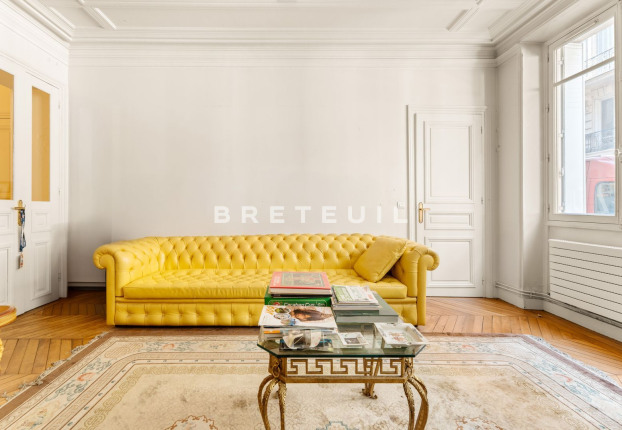 Appartement 2 pièces 65 m² · à Triangle d'Or, Paris 8ème · 65,1 m² · 950 000 €