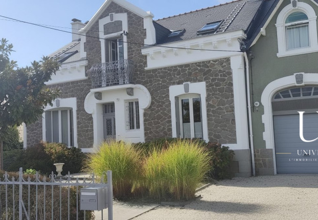 Maison 8 pièces 210 m² · à Bouguenais · 210 m² · 624 000 €