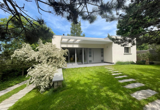 Maison 10 pièces 240 m² · à Vaucresson · 240 m² · 1 699 000 €