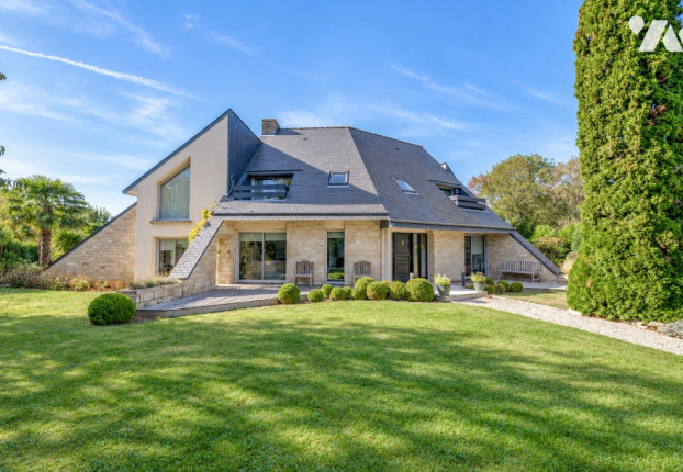Maison 7 pièces 263 m² · à Saint-Grégoire · 263 m² · 996 000 €