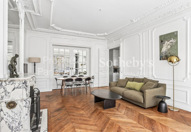 Appartement 3 pièces 91 m² · à Europe, Paris 8ème · 91 m² · 1 298 000 €