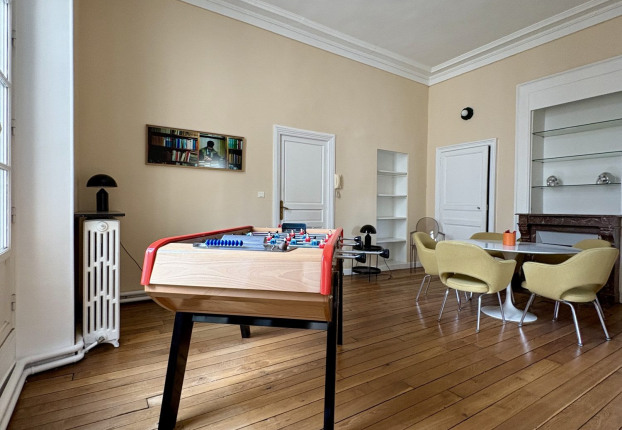 Appartement 7 pièces 220 m² · à Versailles · 220 m² · 1 900 000 €