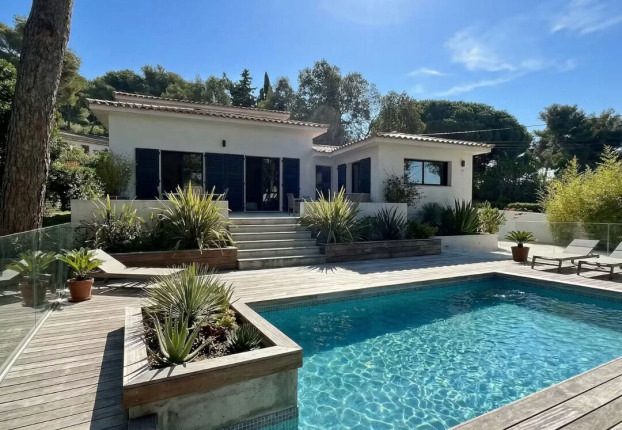 Maison 6 pièces 170 m² · à Six-Fours-les-Plages · 170 m² · 1 195 000 €