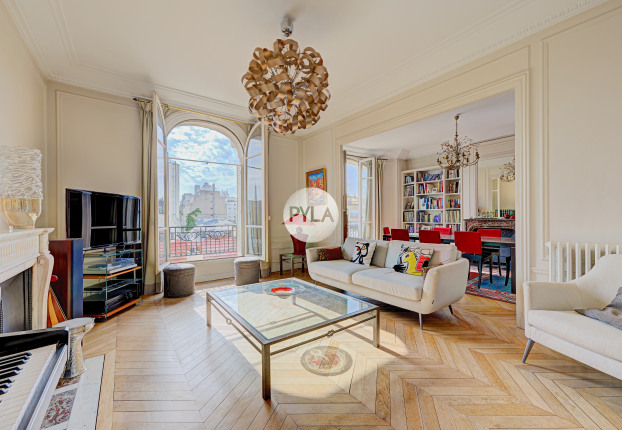 Appartement 5 pièces 157 m² · à Auteuil Nord, Paris 16ème · 156,8 m² · 2 200 000 €