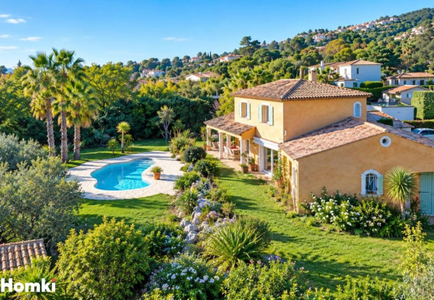 Maison 6 pièces 210 m² · à Mandelieu-la-Napoule · 210 m² · 1 400 000 €