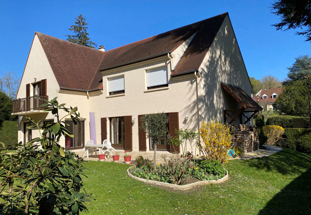 Maison 9 pièces 273 m² · à L'Étang-la-Ville · 273 m² · 1 250 000 €