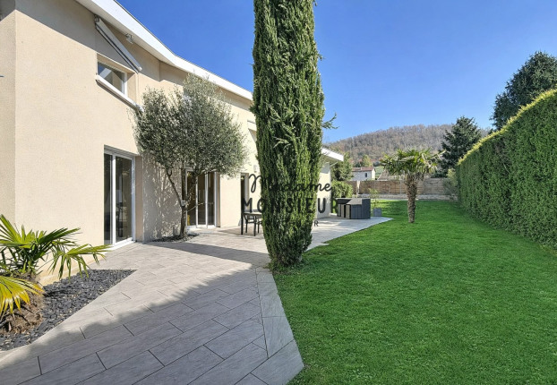 Maison 6 pièces 176 m² · à Bourgoin-Jallieu · 176,2 m² · 559 000 €