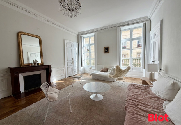 Appartement 6 pièces 185 m² · à Rennes · 185 m² · 892 500 €