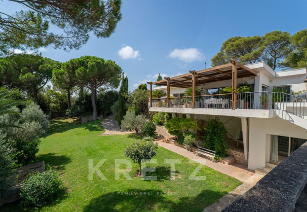 Maison 15 pièces 494 m² · à Jardins de la Fontaine, Nîmes · 494 m² · 1 950 000 €