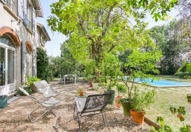 Maison 10 pièces 315 m² · à Collonges-au-Mont-d'Or · 315 m² · 1 490 000 €