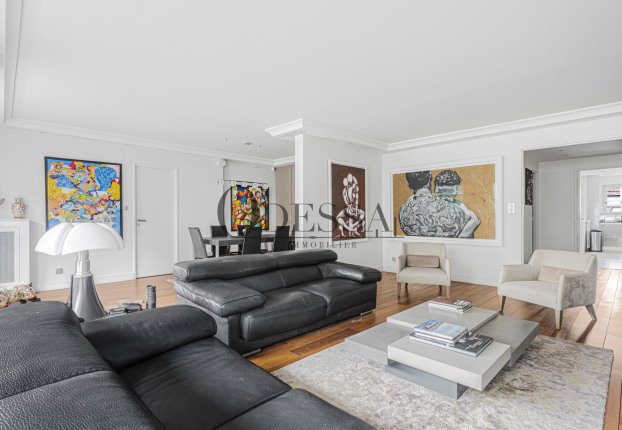 Appartement 5 pièces 111 m² · à Saint-Mandé · 111 m² · 1 050 000 €
