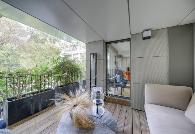 Appartement 5 pièces 141 m² · à Versailles · 141,1 m² · 1 360 000 €