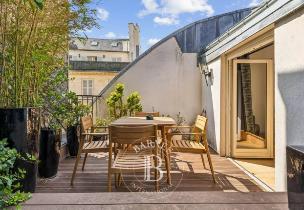 Appartement 7 pièces 169 m² · à Saint Thomas d'Aquin, Paris 7ème · 168,6 m² · 3 900 000 €