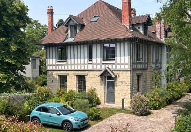 Maison 8 pièces 182 m² · à Garches · 182 m² · 1 390 000 €