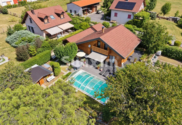 Maison 5 pièces 127 m² · à Péron · 127 m² · 615 000 €