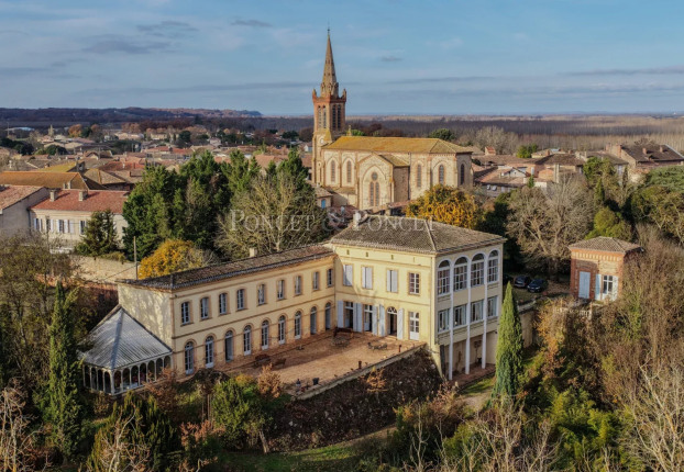 Maison 21 pièces 1150 m² · à Verdun-sur-Garonne · 1 150 m² · 900 000 €