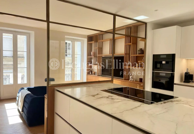 Appartement 3 pièces 105 m² · à Hôtel de Ville-Quinconce-Saint Seurin-Fondaudège, Bordeaux · 105 m² · 830 000 €