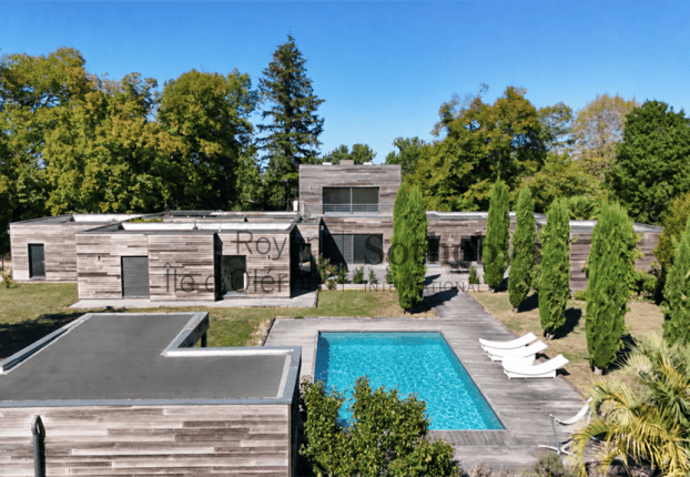 Maison 10 pièces 478 m² · à Saint-Yrieix-sur-Charente · 478 m² · 1 537 000 €