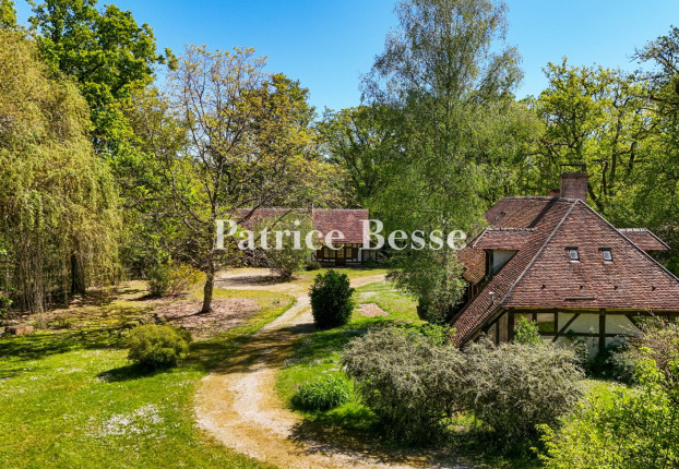 Maison 8 pièces 280 m² · à Salbris · 280 m² · 689 000 €