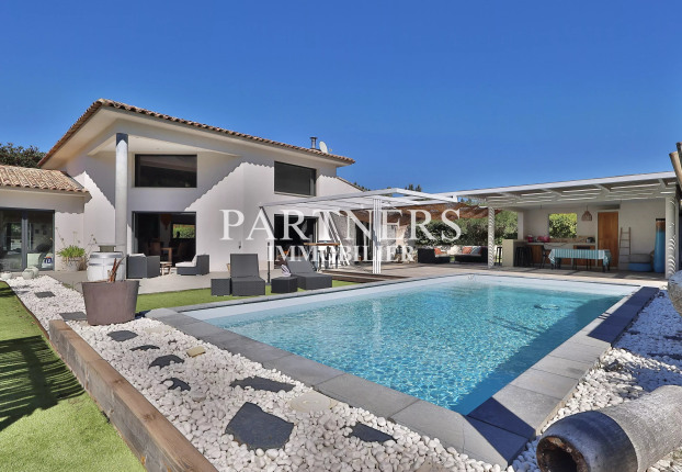 Maison 5 pièces 178 m² · à Cabriès · 178 m² · 1 195 000 €