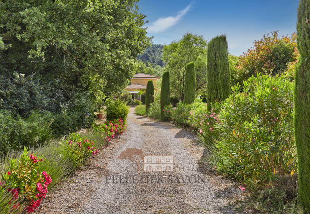 Maison 7 pièces 224 m² · à Le Puy-Sainte-Réparade · 224 m² · 890 000 €