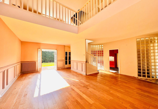Maison 7 pièces 238 m² · à Saint-Jean-le-Blanc · 238 m² · 609 000 €