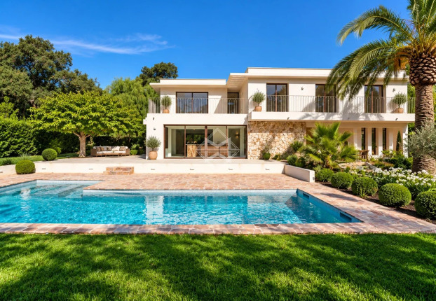 Maison 8 pièces 230 m² · à La Croix-Valmer · 230 m² · 3 800 000 €