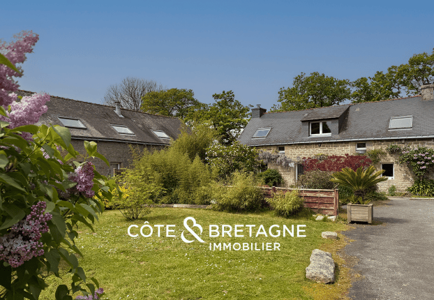 Maison 21 pièces 353 m² · à Plouray · 353 m² · 1 699 000 €
