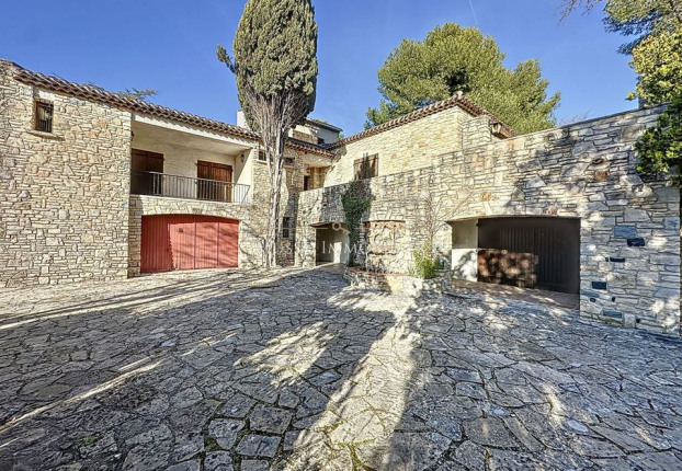 Maison 7 pièces 440 m² · à Allauch · 440 m² · 799 000 €