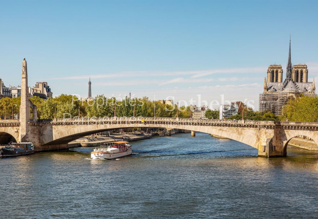 Appartement 4 pièces 169 m² · à Île Saint Louis, Paris 4ème · 168,5 m² · 3 200 000 €