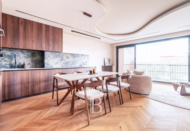 Appartement 4 pièces 104 m² · à Auteuil Nord, Paris 16ème · 103,8 m² · 1 590 000 €