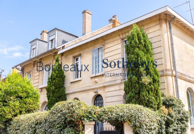 Maison 8 pièces 240 m² · à Caudéran-Barrière Judaïque, Bordeaux · 240 m² · 1 830 000 €
