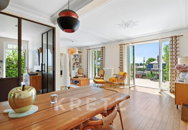 Maison 7 pièces 260 m² · à Montretout, Saint-Cloud · 260 m² · 2 690 000 €