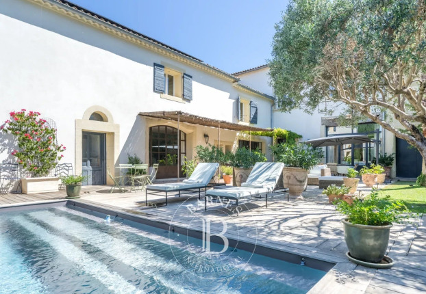 Maison 15 pièces 530 m² · à Nîmes · 530 m² · 1 490 000 €