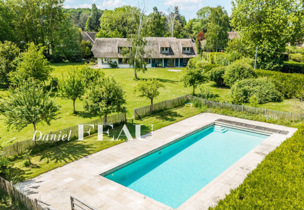 Maison 12 pièces 480 m² · à Montfort-l'Amaury · 480 m² · 2 360 000 €