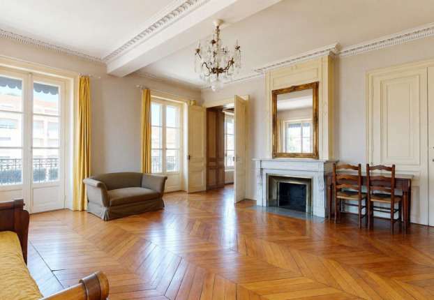 Appartement 4 pièces 193 m² · à Vieux Lyon, Lyon 5ème · 193 m² · 700 000 €