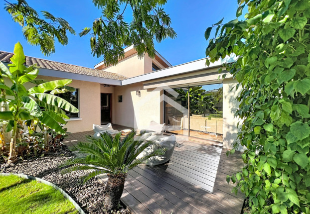 Maison 7 pièces 190 m² · à Saint-Aubin-de-Médoc · 190 m² · 849 000 €