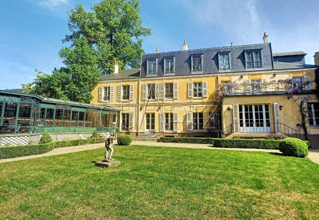 Maison 15 pièces 722 m² · à Domaine National du Château, Versailles · 722 m² · 3 500 000 €