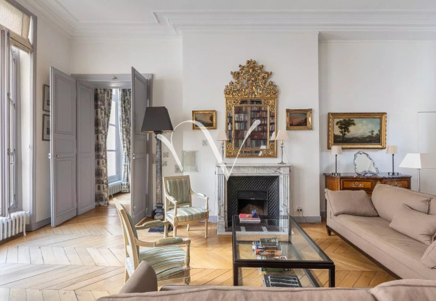 Appartement 5 pièces 148 m² · à Monnaie, Paris 6ème · 148,4 m² · 2 990 000 €