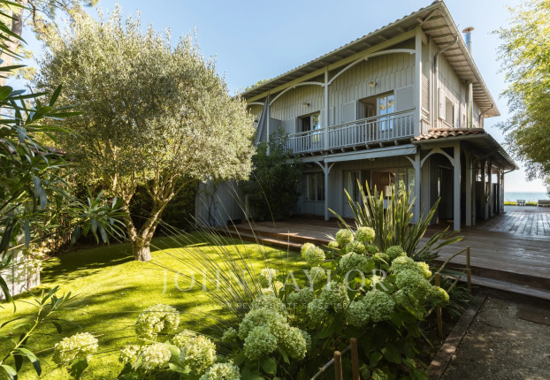 Maison 7 pièces 200 m² · à Lège-Cap-Ferret · 200 m² · 6 500 000 €