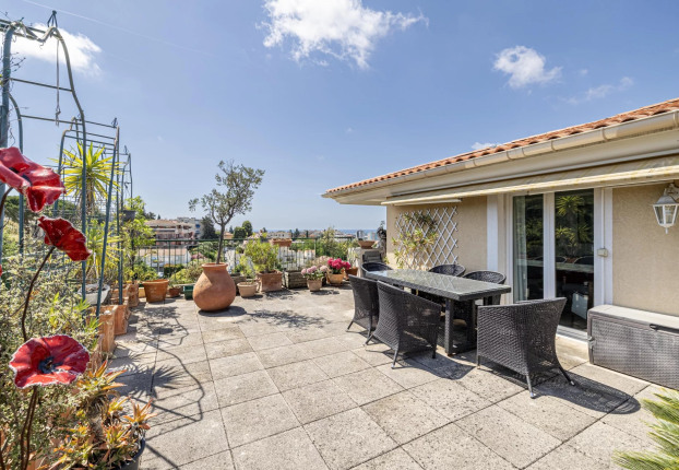 Appartement 4 pièces 94 m² · à Nice · 94 m² · 690 000 €