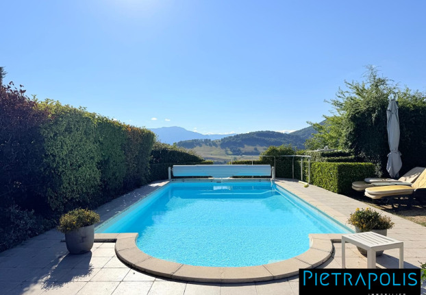 Maison 6 pièces 163 m² · à Saint-Martin-d'Uriage · 163 m² · 649 000 €