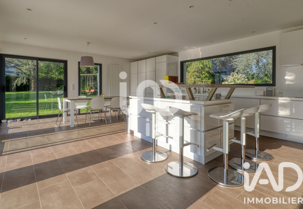 Maison 7 pièces 250 m² · à Boullay-les-Troux · 250 m² · 875 000 €