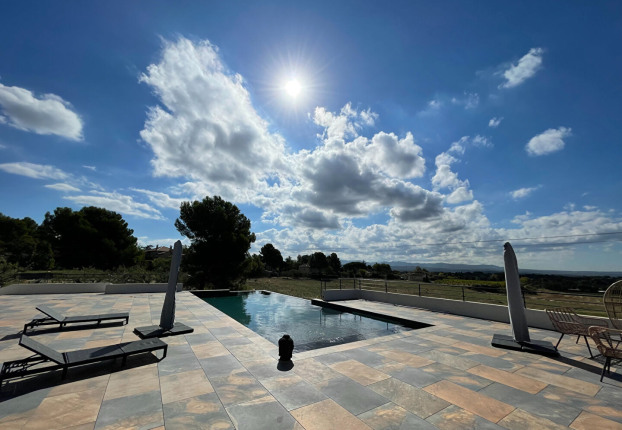 Maison 9 pièces 600 m² · à Aix-en-Provence · 600 m² · 2 495 000 €